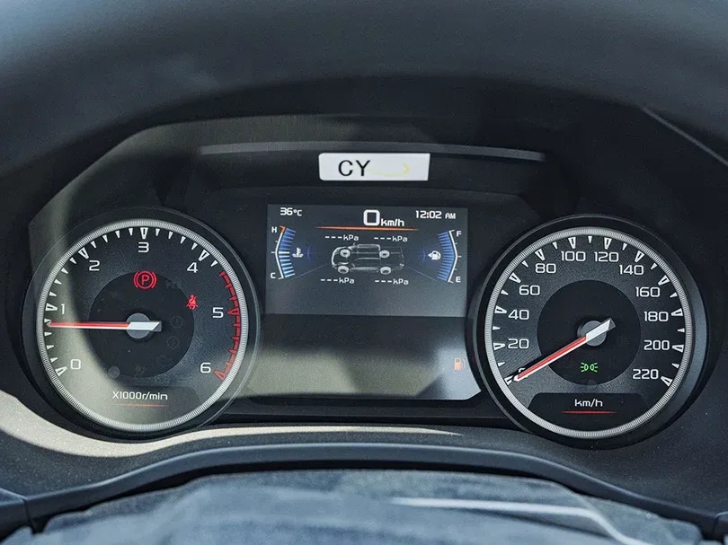 2025 Isuzu D-MAX SC 1.9L L4 Turbo Diesel - Beyond Autos - www.beyondautos.com