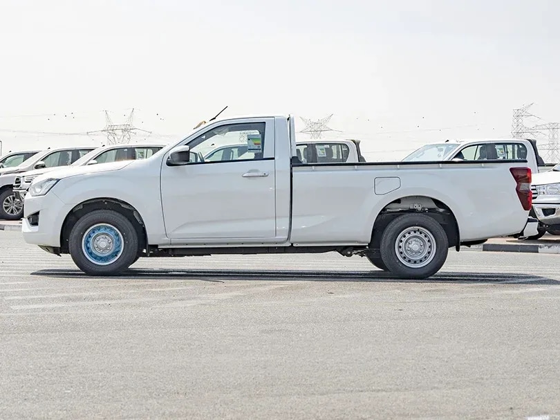 2025 Isuzu D-MAX SC 1.9L L4 Turbo Diesel - Beyond Autos - www.beyondautos.com