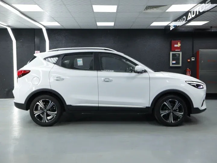 2025 MG ZS 1.5L White Inside White & Black - Beyond Autos - www.beyondautos.com