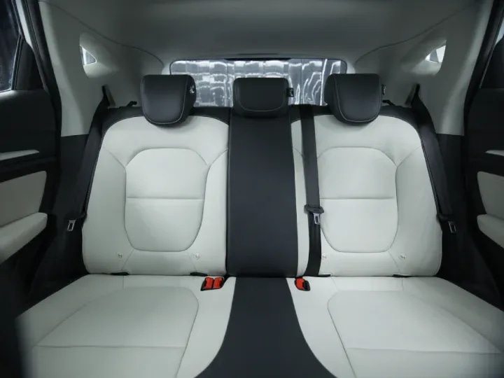2025 MG ZS 1.5L White Inside White & Black - Beyond Autos - www.beyondautos.com