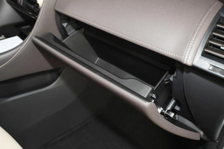 2026 Toyota Alphard Excutive Lounge- Beyond Autos - www.beyondautos.com