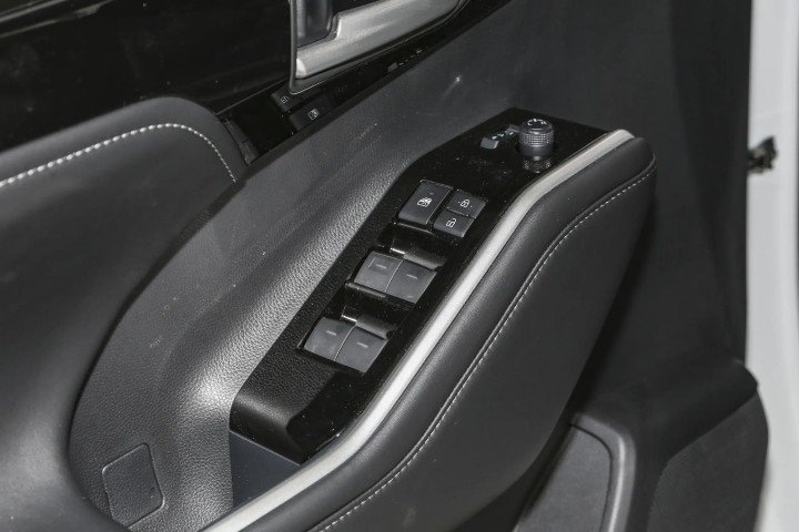 2026 Toyota Highlander 2.5L V4 HEV Petrol - Beyond Autos - www.beyondautos.com