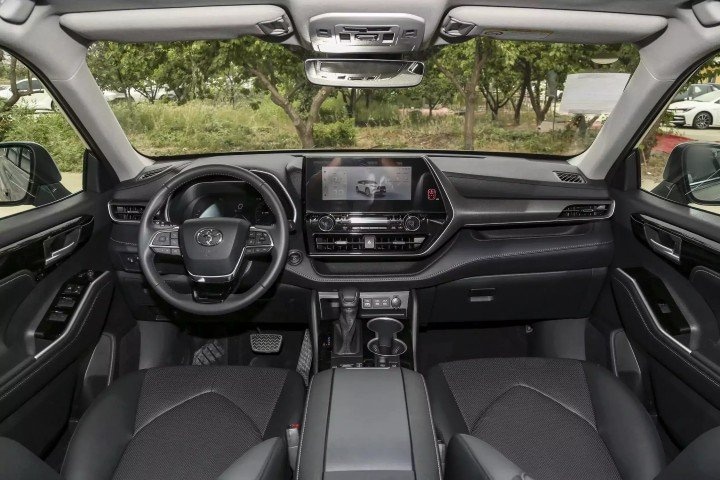 2026 Toyota Highlander 2.5L V4 HEV Petrol - Beyond Autos - www.beyondautos.com