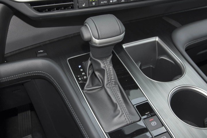 2026 Toyota Sienna 2.5L V4 HEV Petrol - Beyond Autos - www.beyondautos.com
