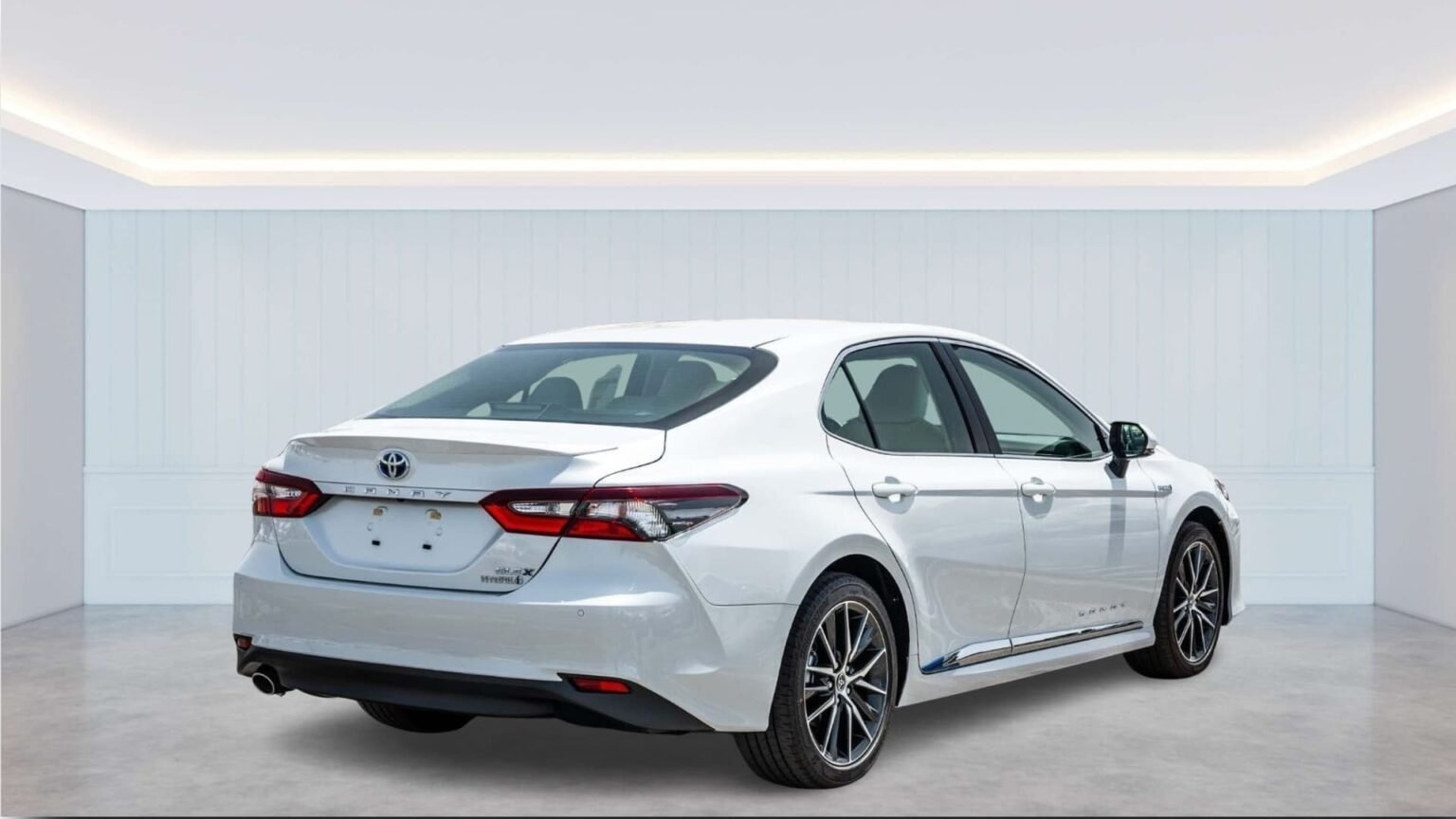 Beyod-Autos-CAMRY-GLE-2.5L-HYBRID-13-1536x864