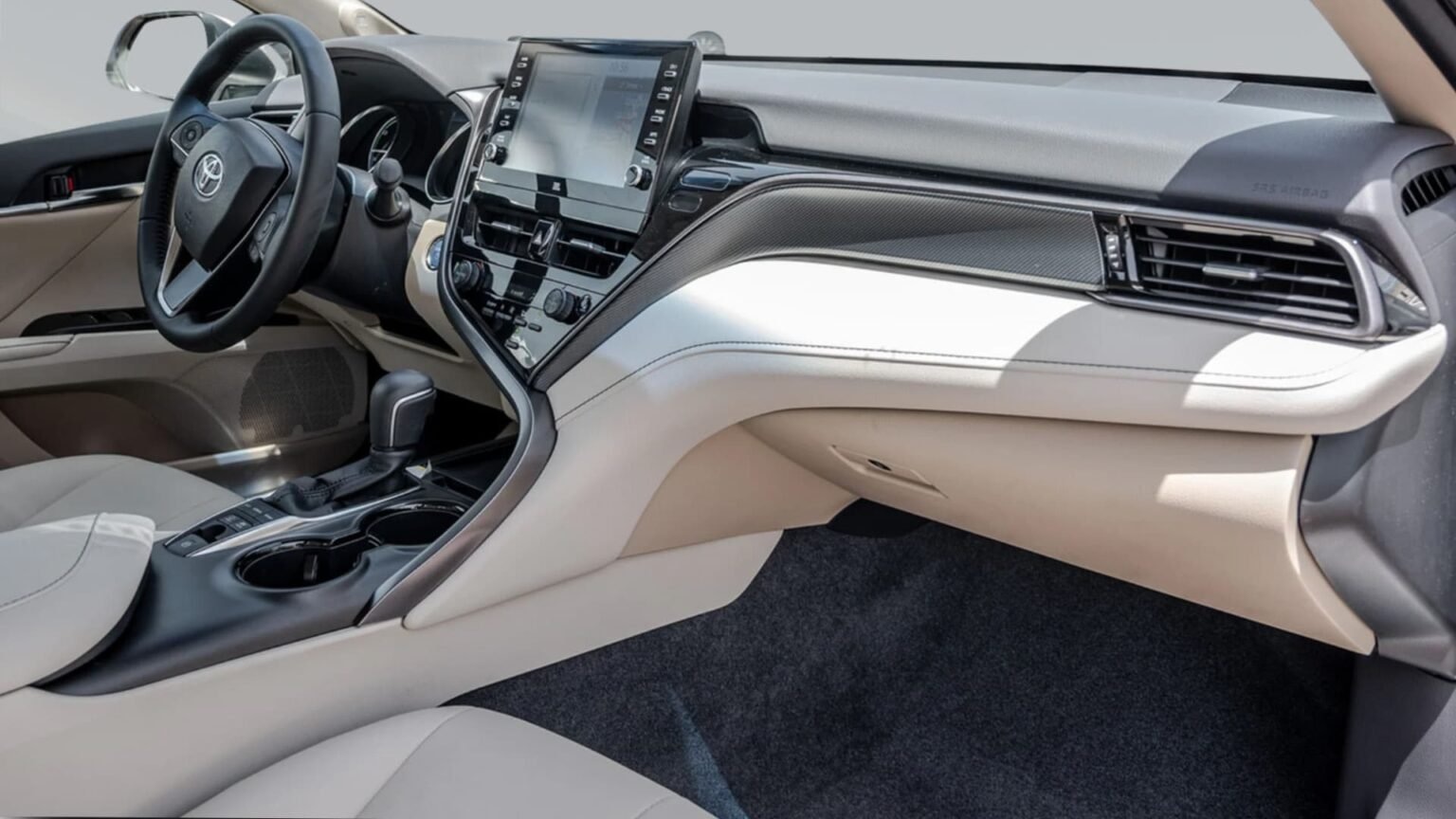 Beyod-Autos-CAMRY-GLE-2.5L-HYBRID-2-1536x864
