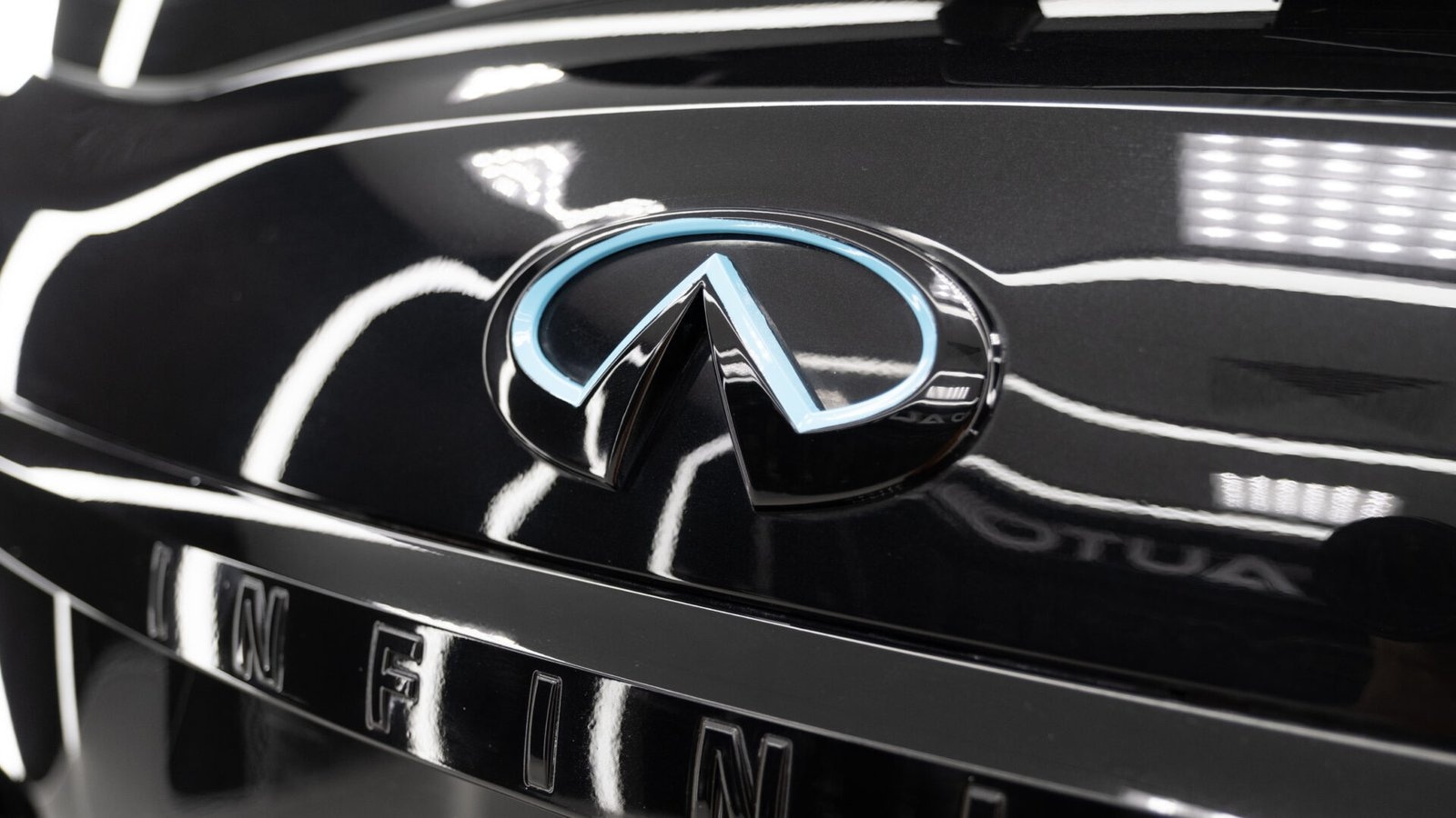 Beyond Auto Accessories _ Infiniti QX80 _ Black Edition _ Black (6)