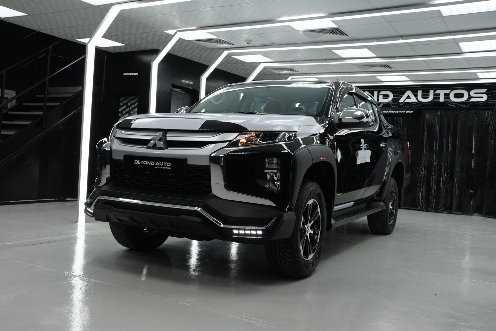Beyond Auto Accessories _ Mitsubishi L200 V1 Adventure _ Black (4)