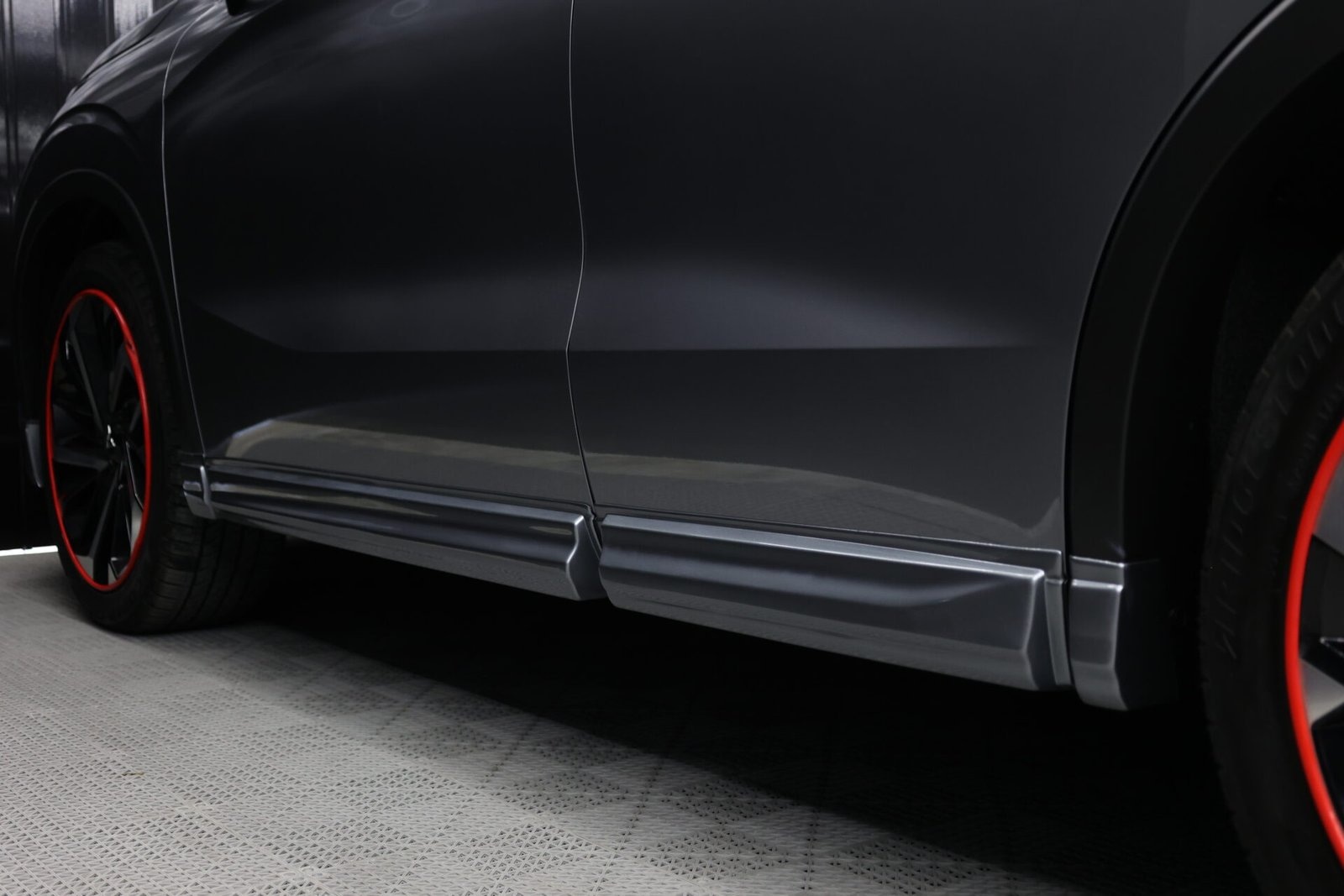 Beyond Auto Accessories _ Mitsubishi Outlander V3 Zappify _ Silver (7)