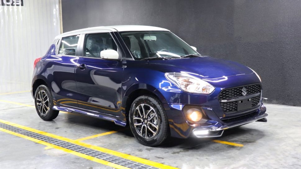 Beyond Auto Accessories _ Swift V1 WhizWheel _ Blue (2)