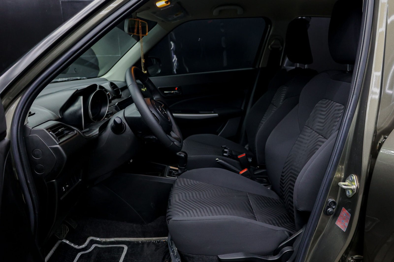 Beyond Auto Accessories _ Swift V1 WhizWheel _ Brown (11)