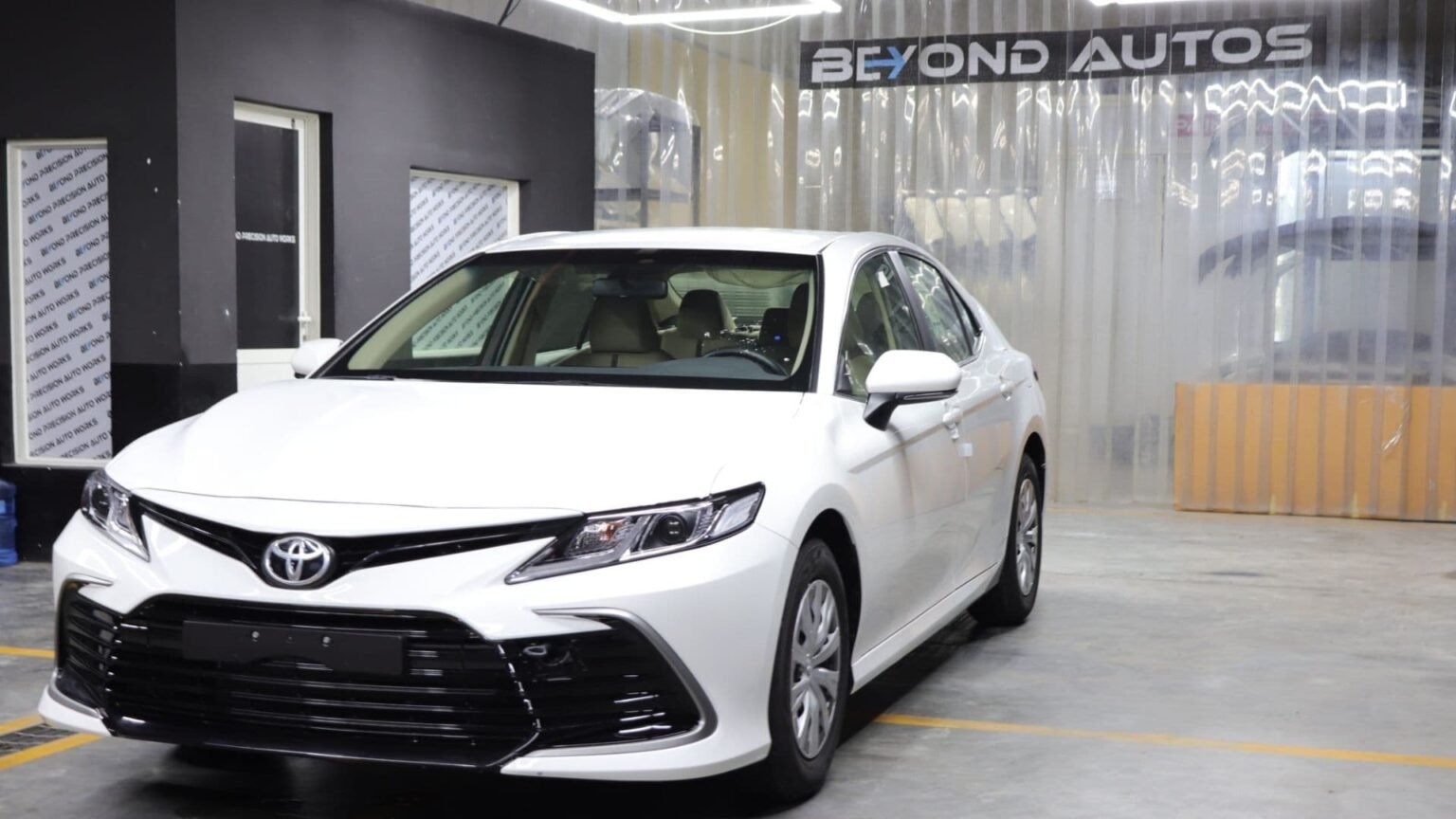 Toyota camry le basic