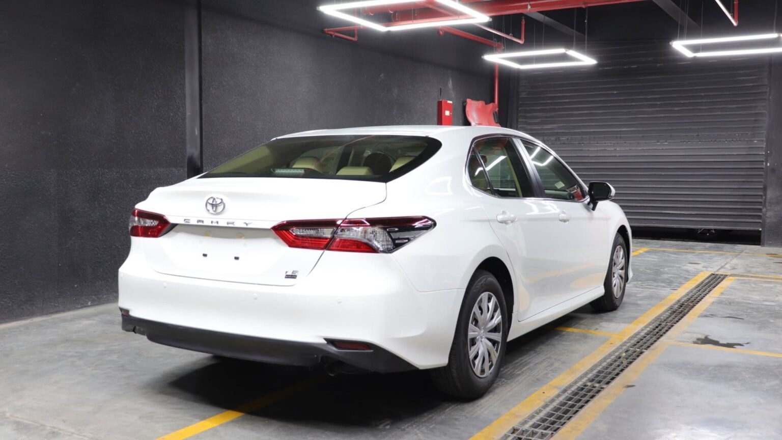 Toyota camry le basic
