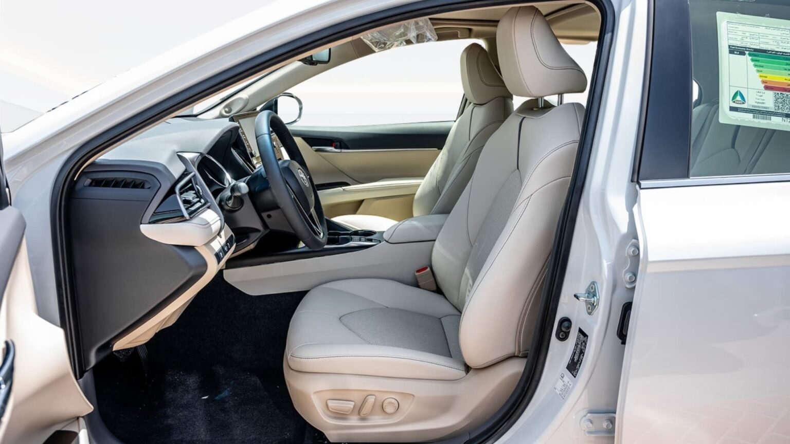 Beyond-Autos-CAMRY-GLE-2.5L-HYBRID-3-1536x864