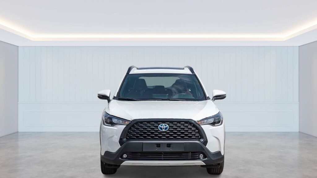 Beyond-Autos-COROLLA-CROSS-XLE-1.8L-HYBRID-9-1024x576