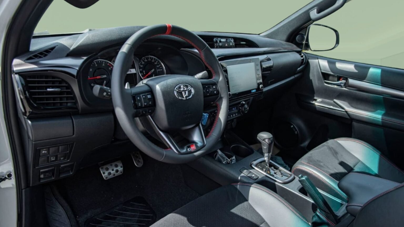 Beyond-Autos-HILUX-GR-2.8L-DSL-AT-9-1536x864
