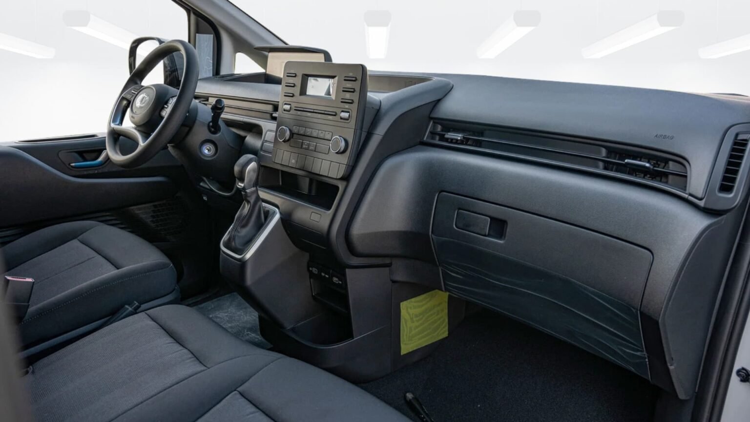 Beyond-Autos-HYUNDAI-STARIA-3.5L-PETROL-AT-10-1536x864
