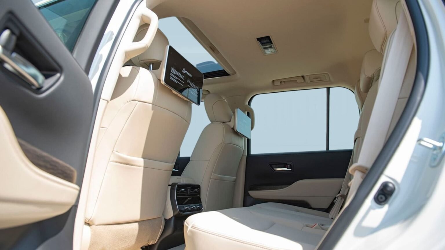 Beyond-Autos-LC300-DSL-VX-3.3-DIESEL-13-1536x864