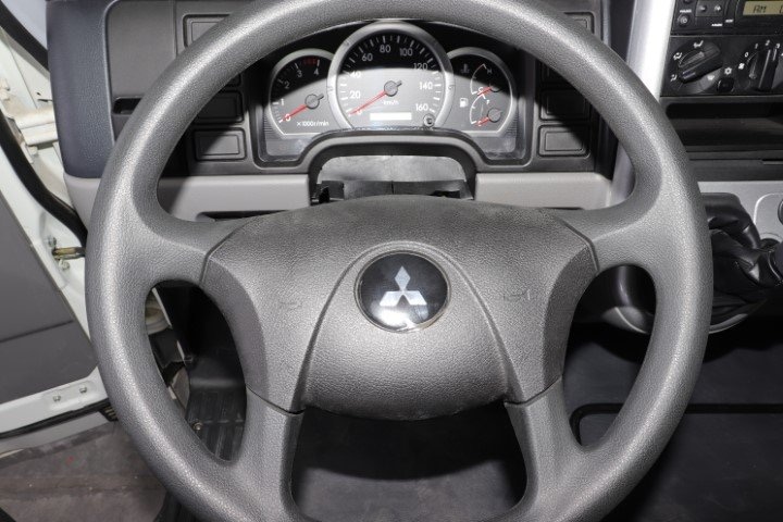2023 Mitsubishi Canter 4 Ton
