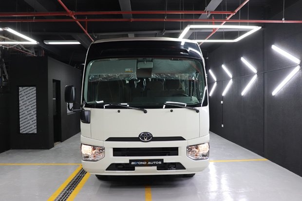 Beyond-Autos-TOYOTA-COASTER-DIESEL-(31)