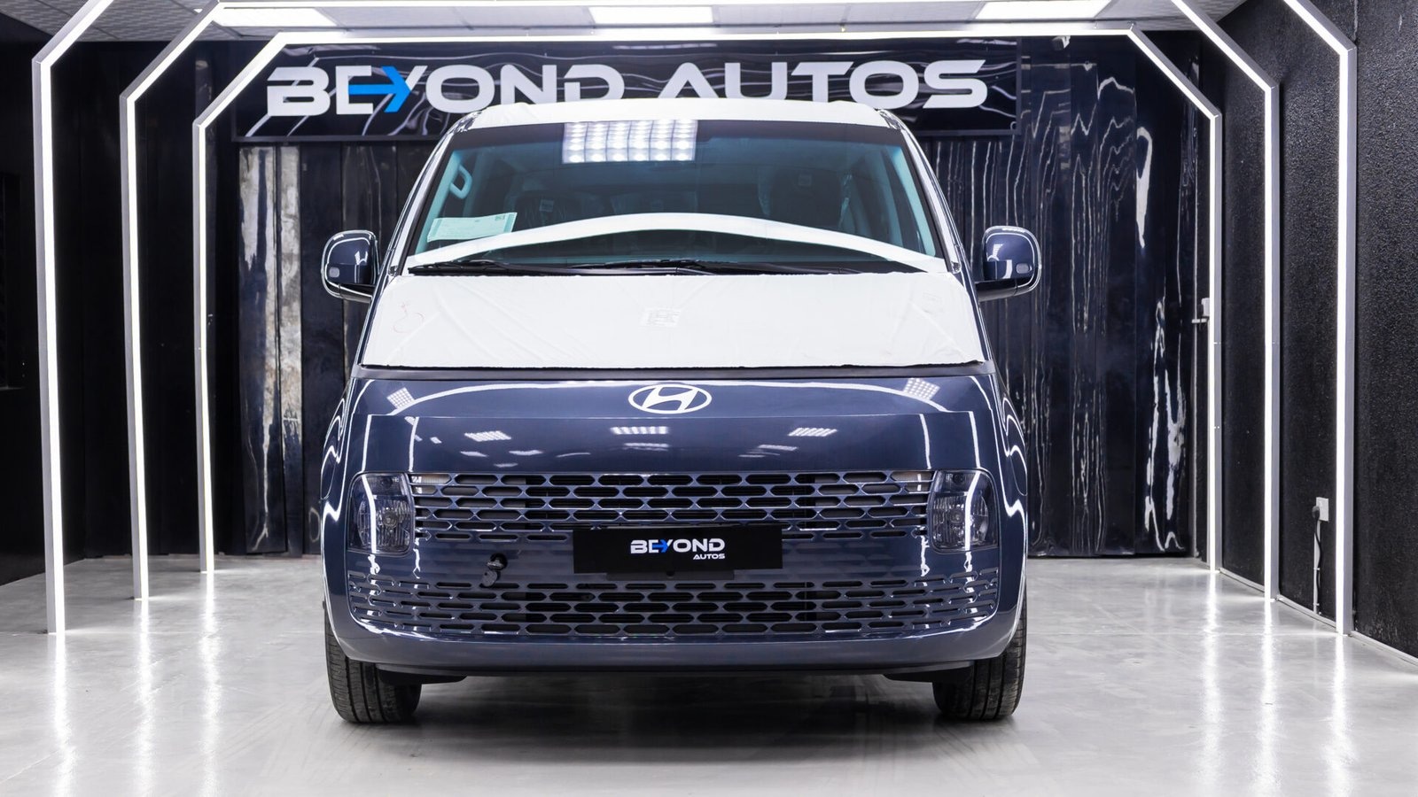 Beyond Autos _ 2024 Hyundai Staria Petrol AT FWD 5 Doors (1)