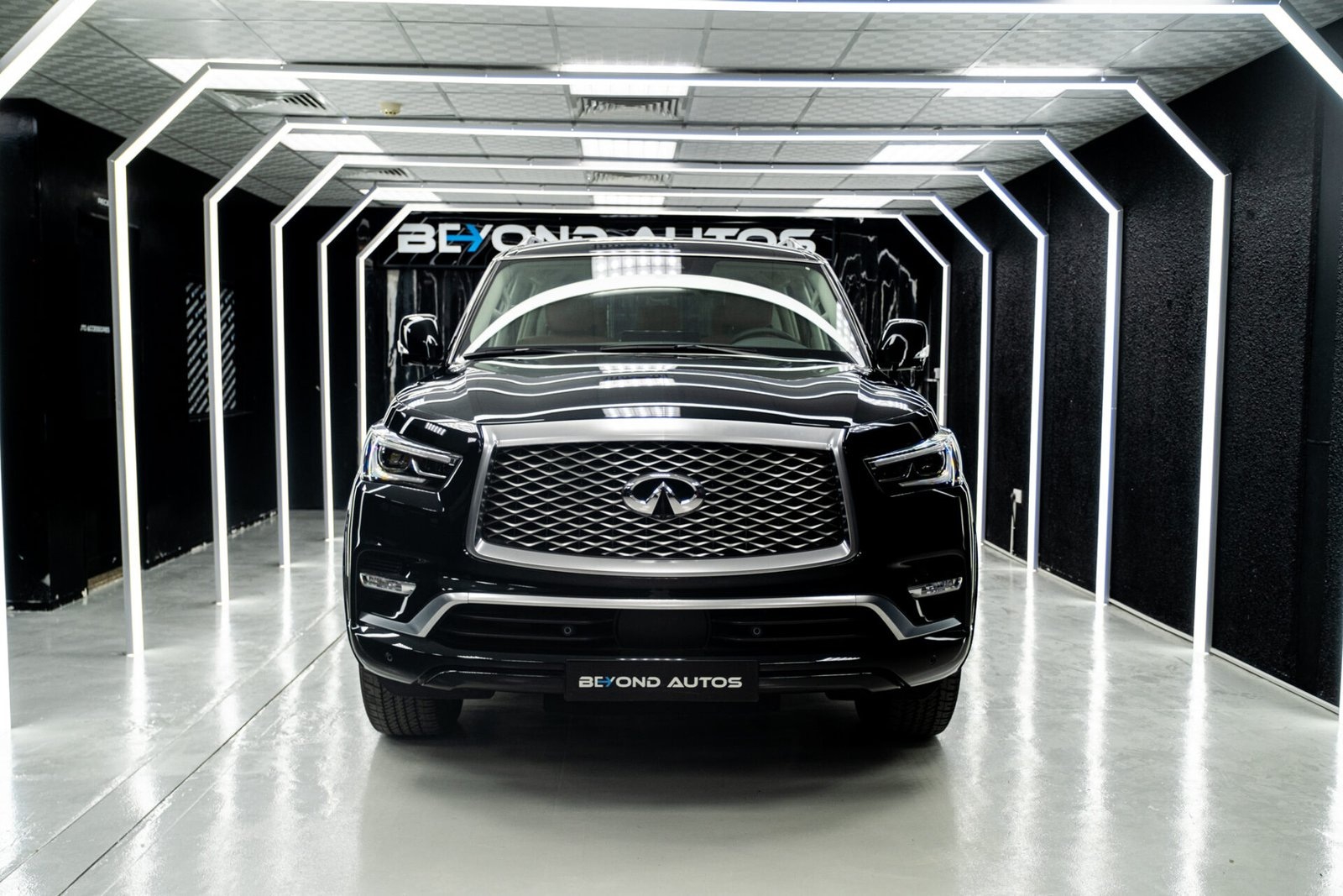 Beyond Autos _ 2024 Infiniti QX80 _ Black (1)