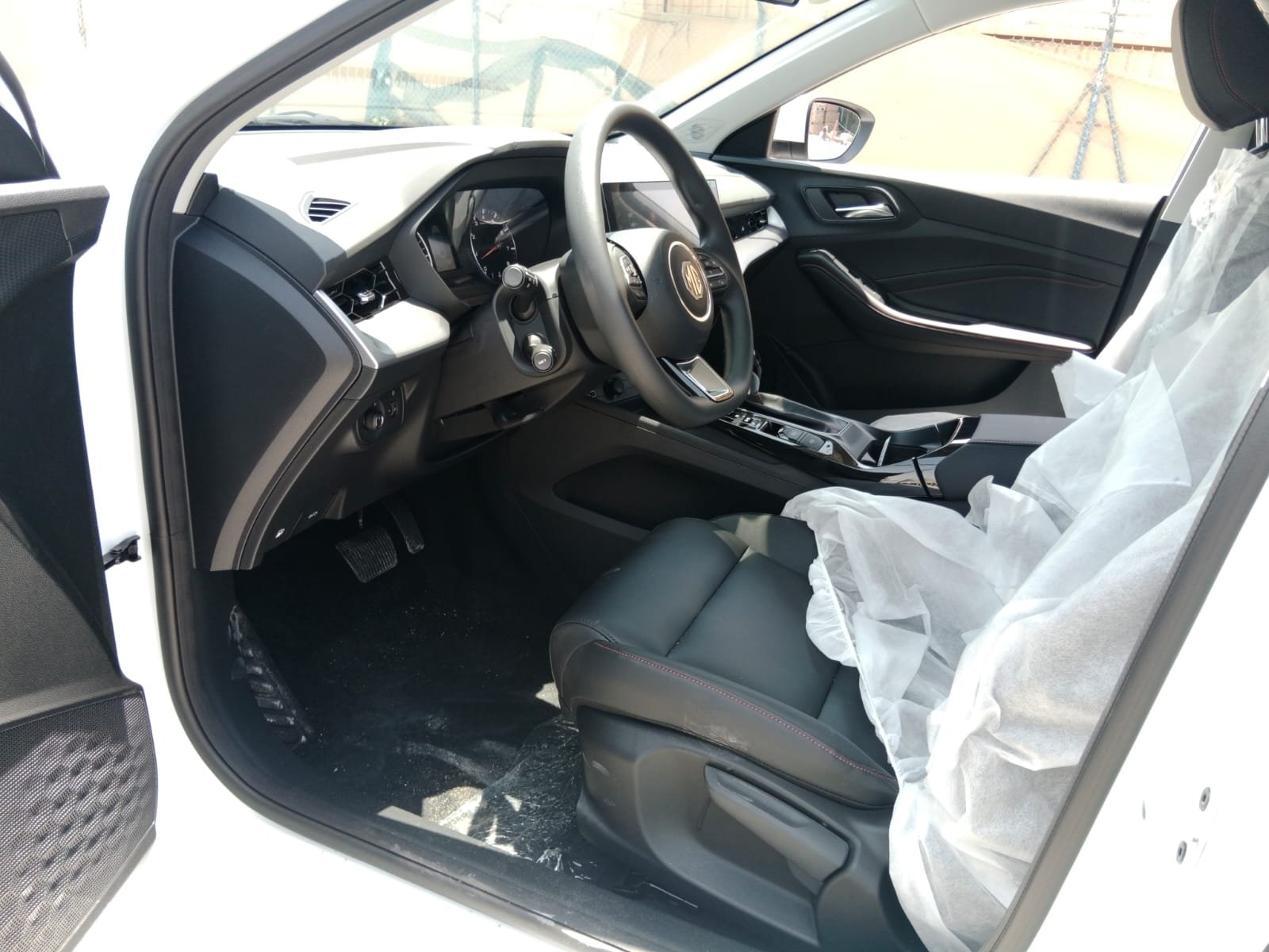 Beyond Autos _ 2024 MG GT 1.5L _ White (10)