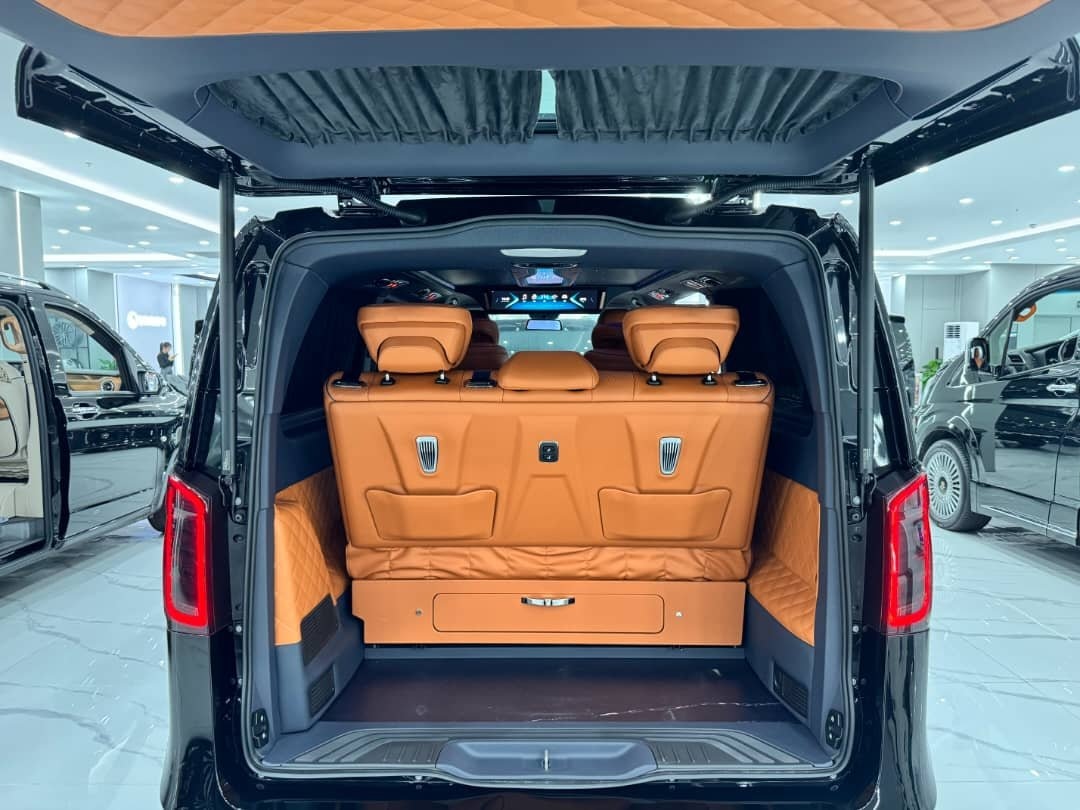Beyond Autos _ 2024 Mercedes Vito VIP 2.0L - Interior Orange (25)