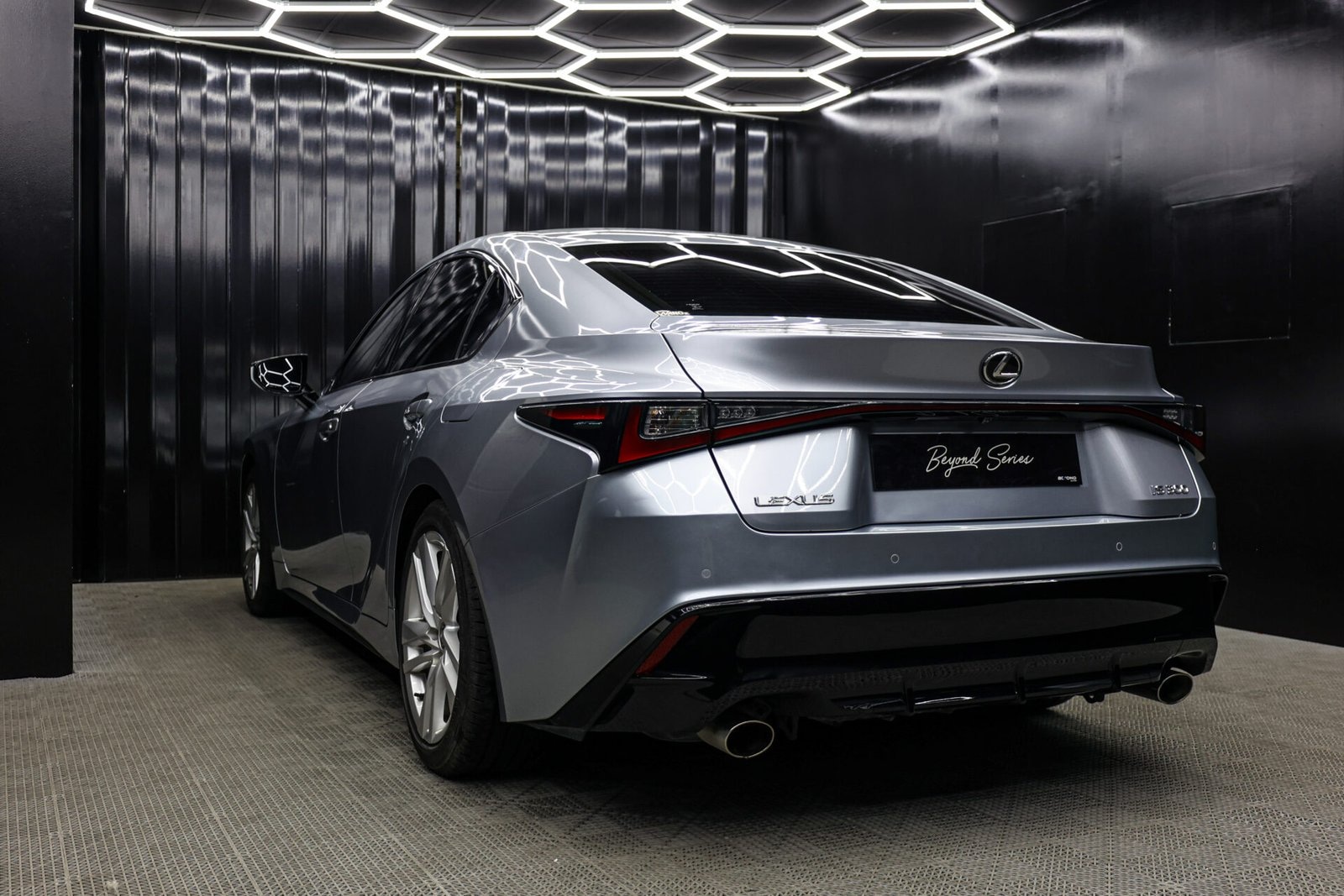 Beyond Autos_ 2024 Lexus IS200 - Silver (15)