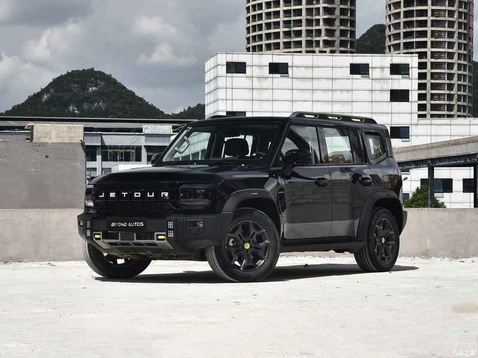 Beyond Autos_2024 Jetour T2 4X4 2.0L Petrol 8 shift _ Black (2)