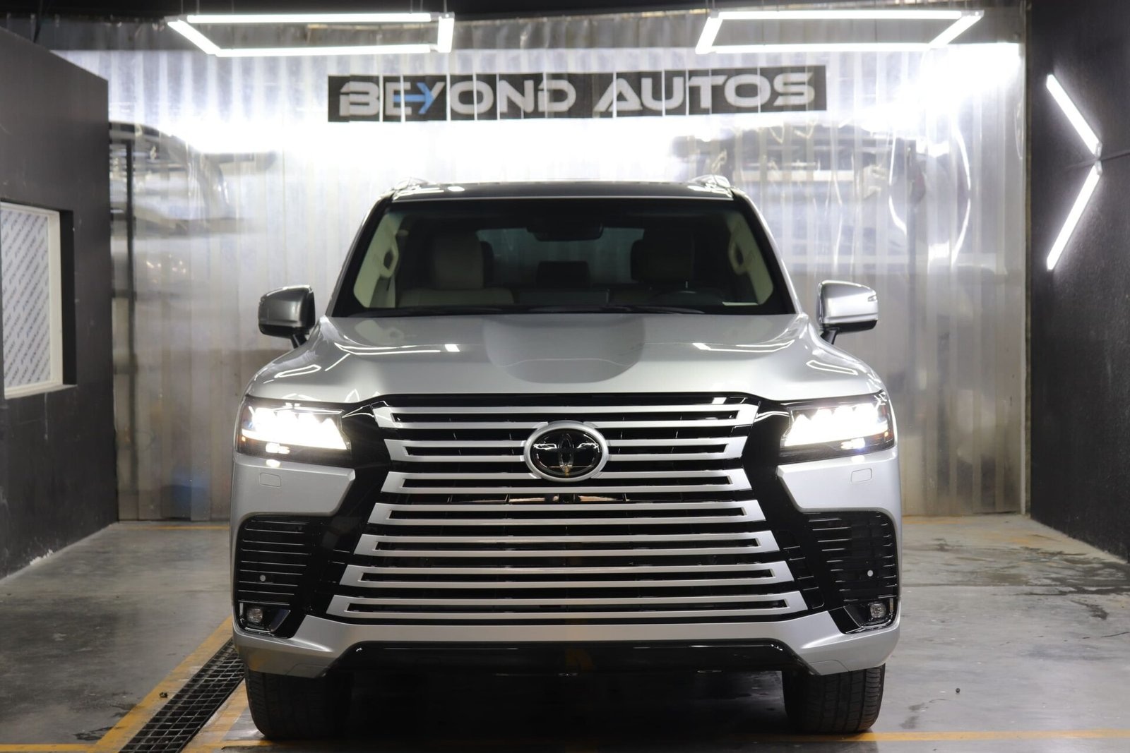 BeyondAutos LC300 (1)