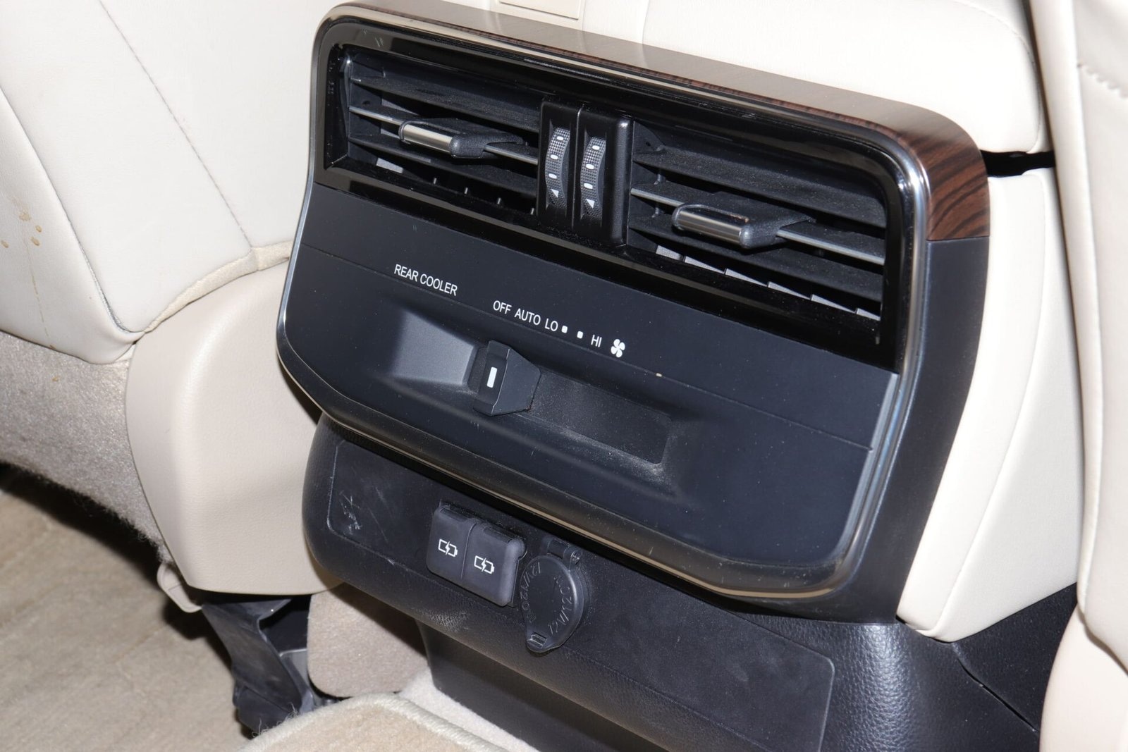 BeyondAutos LC300 (33)