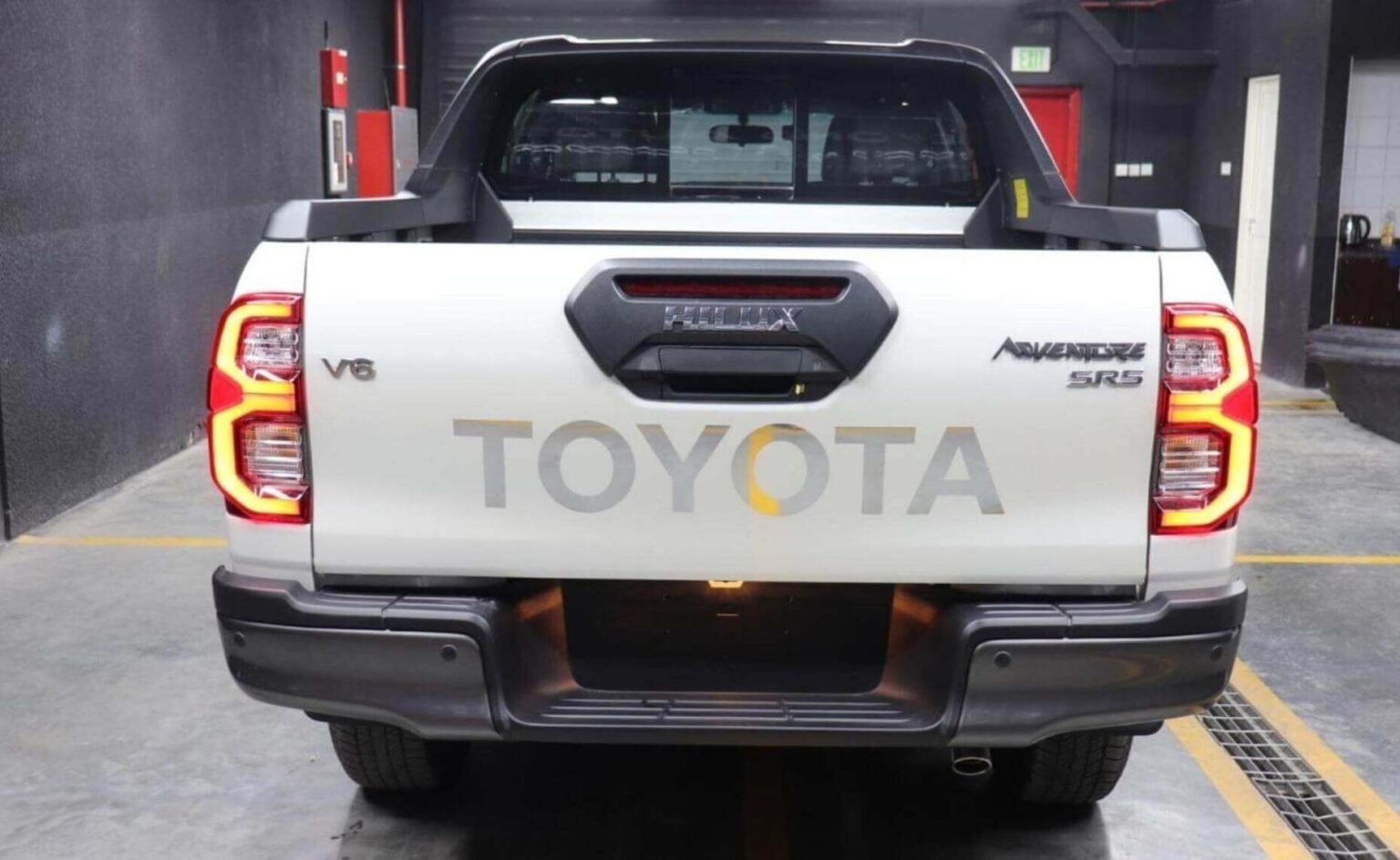 2023 Toyota Hilux Double Cab Pickup Adventure V6