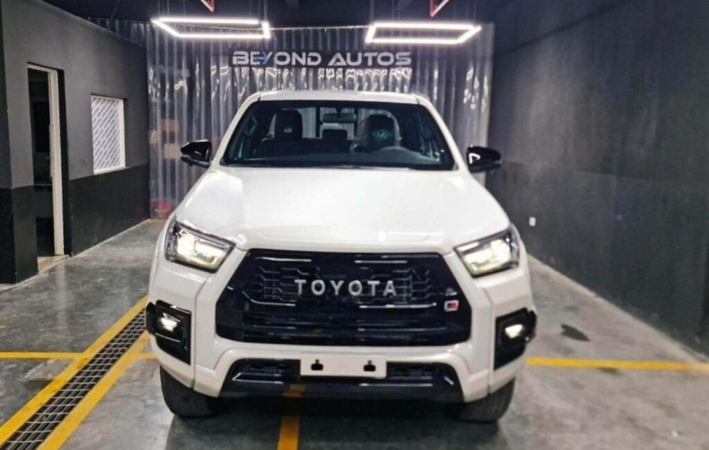 Hilux-GR-4.0L-Petrol-beyond-autos-18-1024x650