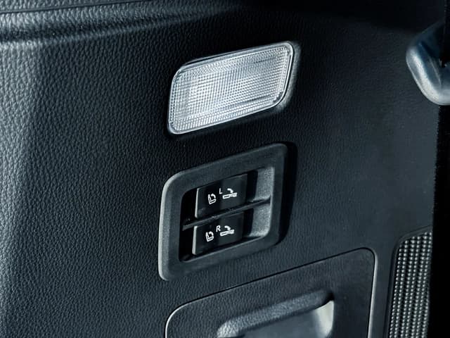 2022 Toyota Land Cruiser 300 VX 3.5L Twin Turbo 6 Cyl Petrol 4WD AT - Beyond Autos - www.beyondautos.com