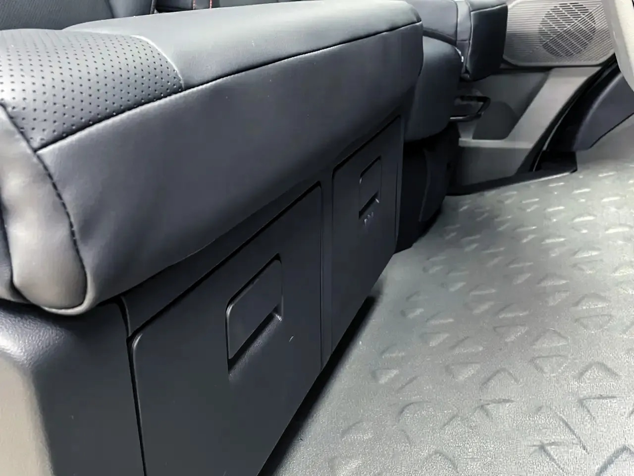 2025 Farizon SV Panel L2H2 83 EV Van - Beyond Autos - www.beyondautos.com