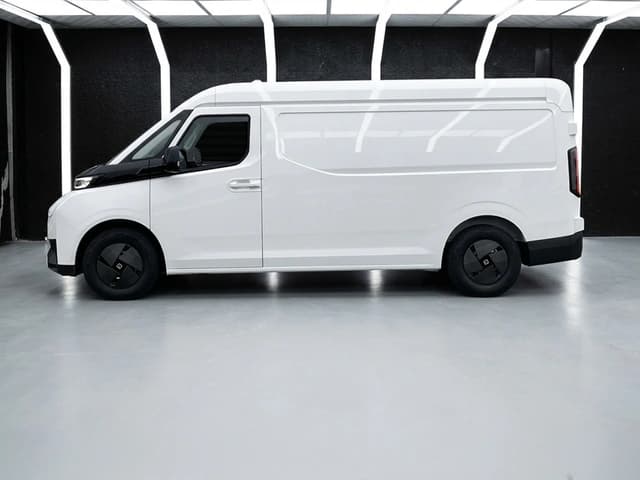 2025 Farizon SV Panel L2H2 83 EV Van - Beyond Autos - www.beyondautos.com