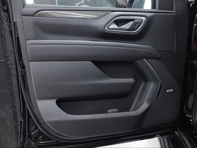 2025 GMC Yukon AT4 5.3L V8 Petrol AT - Beyond Autos - www.beyondautos.com