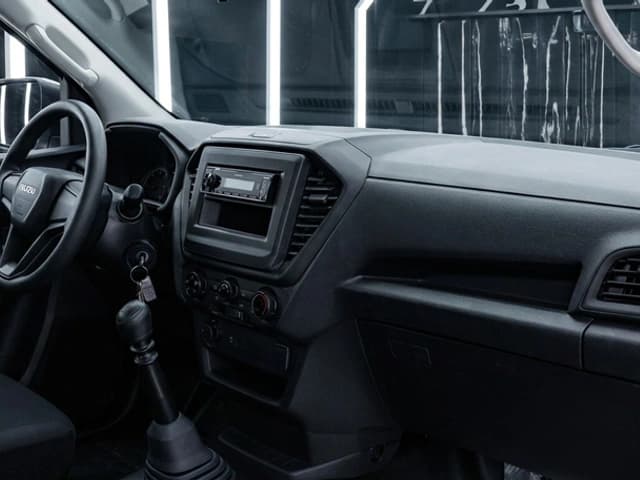 2025 Isuzu D-MAX DC Basic 1.9L 4 Cyl Diesel 4WD MT - Beyond Autos - www.beyondautos.com