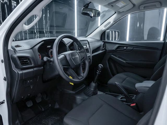 2025 Isuzu D-MAX DC Basic 1.9L 4 Cyl Diesel 4WD MT - Beyond Autos - www.beyondautos.com
