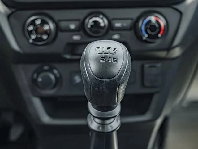 2025 Isuzu D-MAX DC Basic 1.9L 4 Cyl Diesel 4WD MT - Beyond Autos - www.beyondautos.com