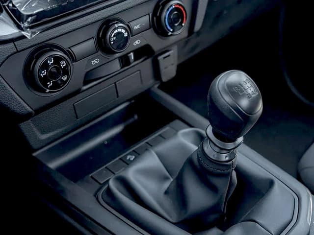 2025 Isuzu D-MAX SC Basic 1.9L 4 Cyl Diesel RWD MT - Beyond Autos - www.beyondautos.com