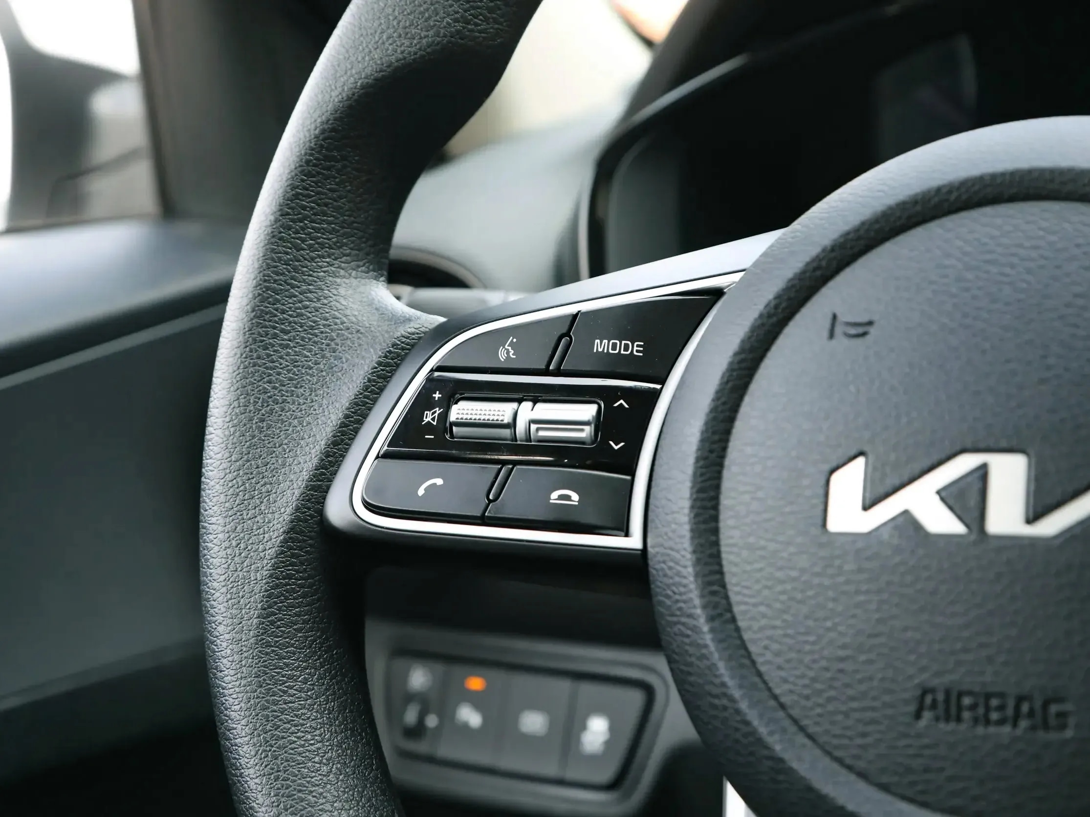 2025 KIA K3 Comfort 1.5L 4 Cyl Petrol FWD AT - Beyond Autos - www.beyondautos.com
