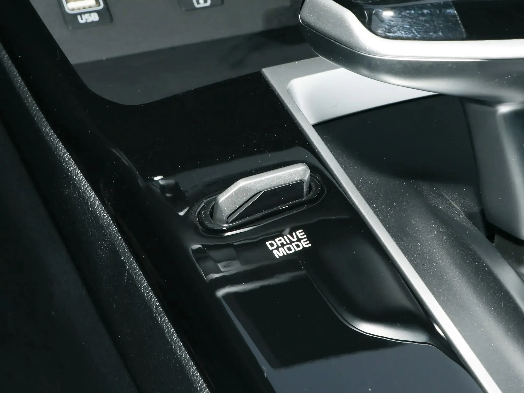 2025 KIA K3 Comfort 1.5L 4 Cyl Petrol FWD AT - Beyond Autos - www.beyondautos.com