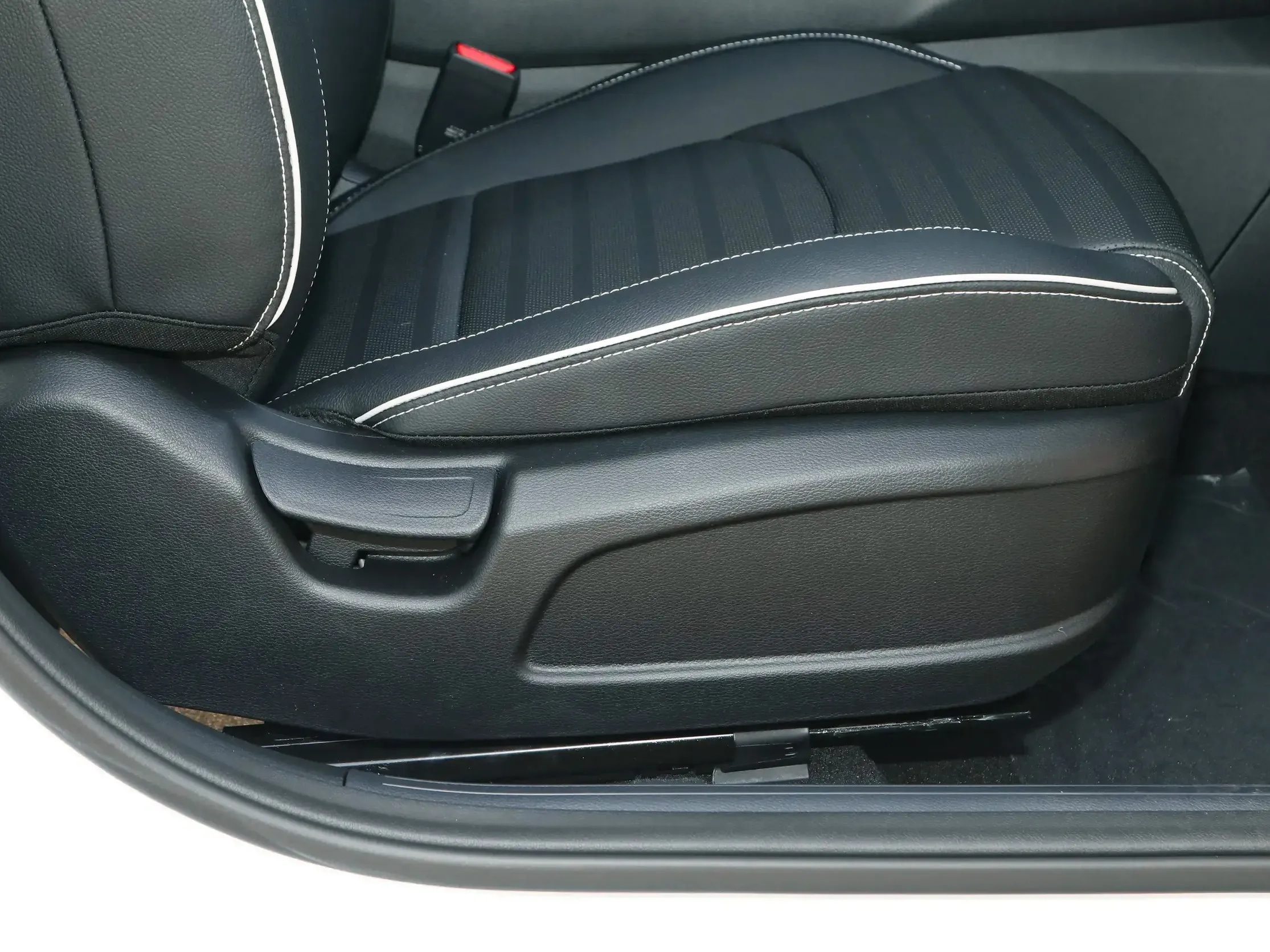 2025 KIA K3 Comfort 1.5L 4 Cyl Petrol FWD AT - Beyond Autos - www.beyondautos.com
