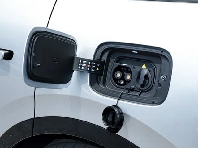 2025 Lynk & Co 900 Explorer Edition 2.0 4 Cyl PHEV AWD AT - Beyond Autos - www.beyondautos.com