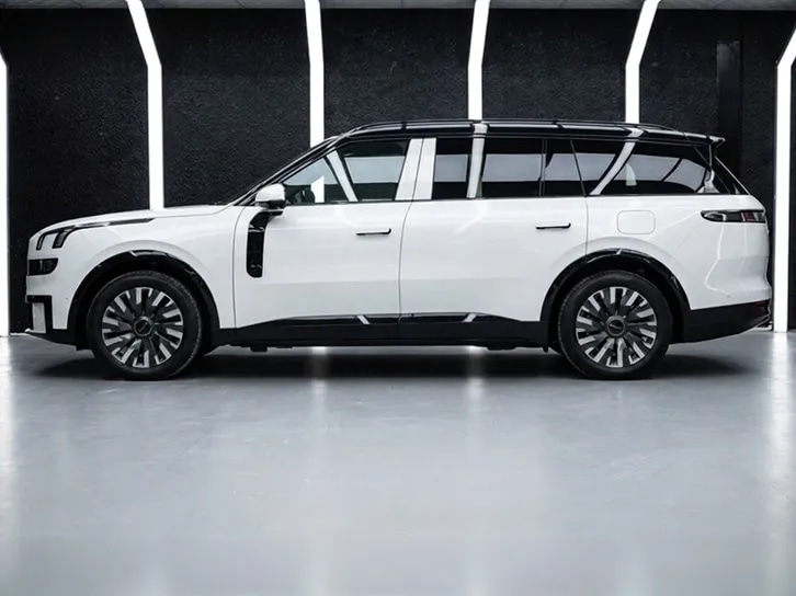 2025 Lynk & Co 900 Halo 1.5L 4 Cyl PHEV AWD AT - Beyond Autos - www.beyondautos.com