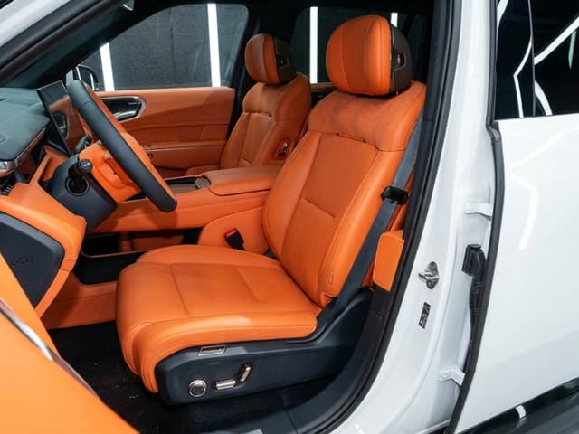 2025 Lynk & Co 900 Halo 1.5L 4 Cyl PHEV AWD AT - Beyond Autos - www.beyondautos.com