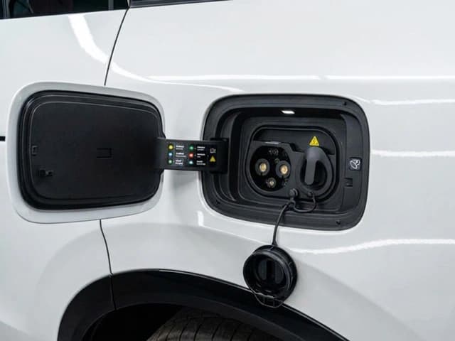 2025 Lynk & Co 900 Halo 1.5L 4 Cyl PHEV AWD AT - Beyond Autos - www.beyondautos.com
