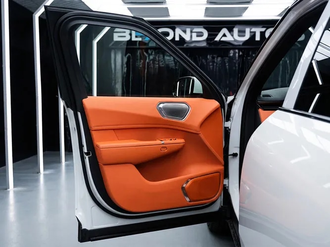 2025 Lynk & Co 900 Halo 1.5L 4 Cyl PHEV AWD AT - Beyond Autos - www.beyondautos.com